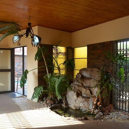 African Phoenix Guest Lodge Johannesburg Eksteriør bilde