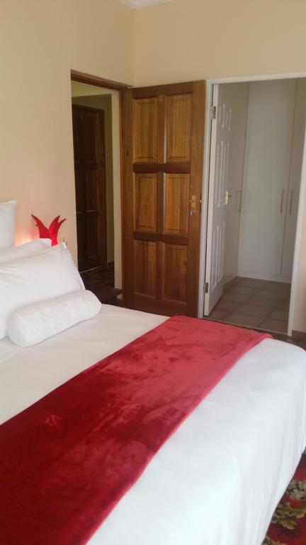 African Phoenix Guest Lodge Johannesburg Eksteriør bilde