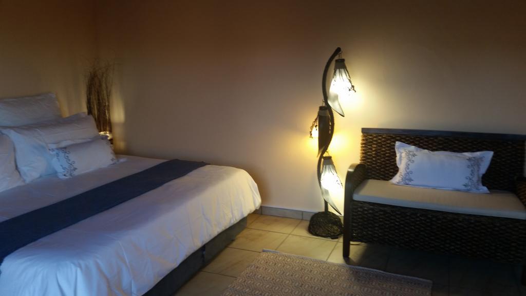 African Phoenix Guest Lodge Johannesburg Eksteriør bilde