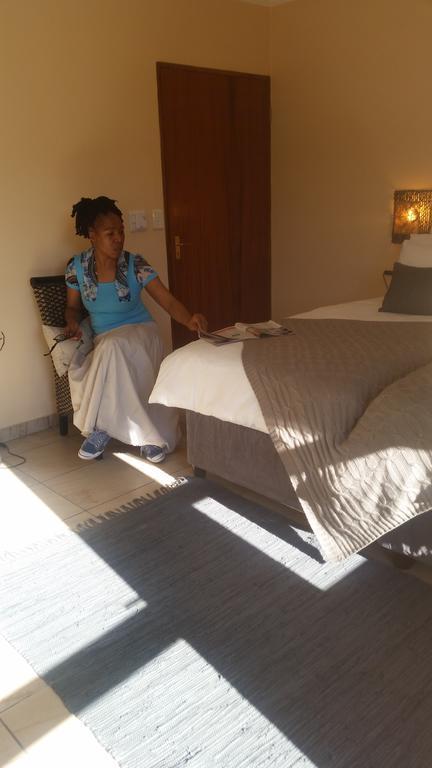 African Phoenix Guest Lodge Johannesburg Eksteriør bilde
