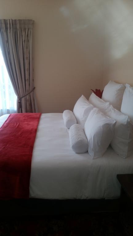 African Phoenix Guest Lodge Johannesburg Eksteriør bilde