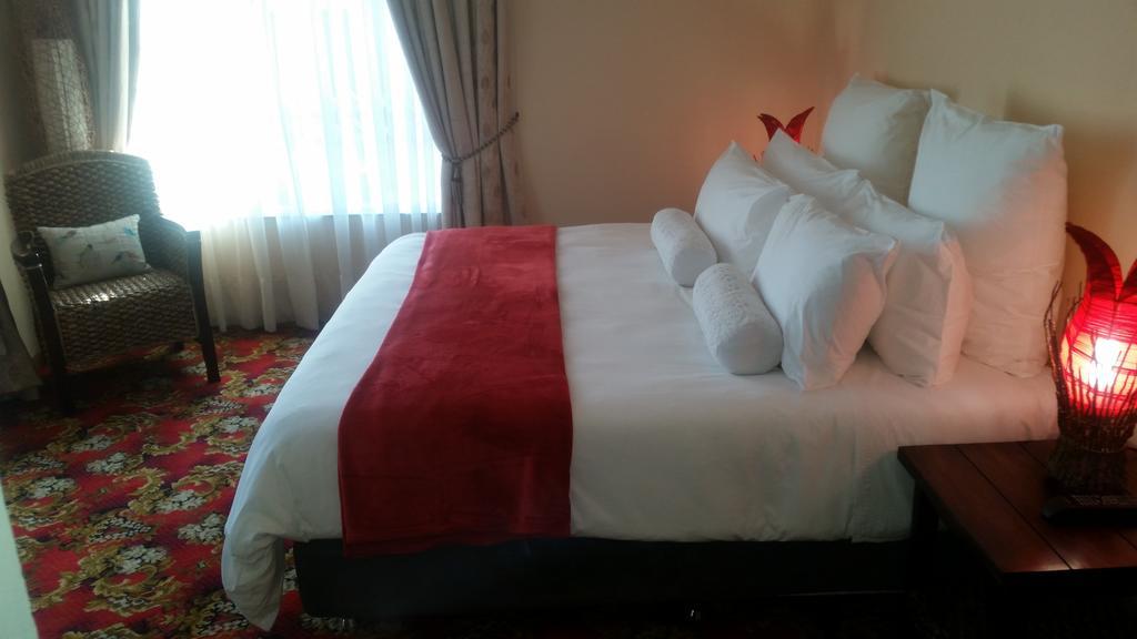 African Phoenix Guest Lodge Johannesburg Eksteriør bilde