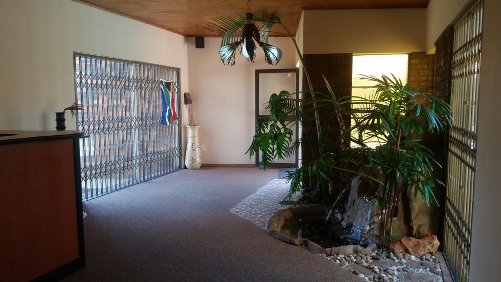 African Phoenix Guest Lodge Johannesburg Eksteriør bilde