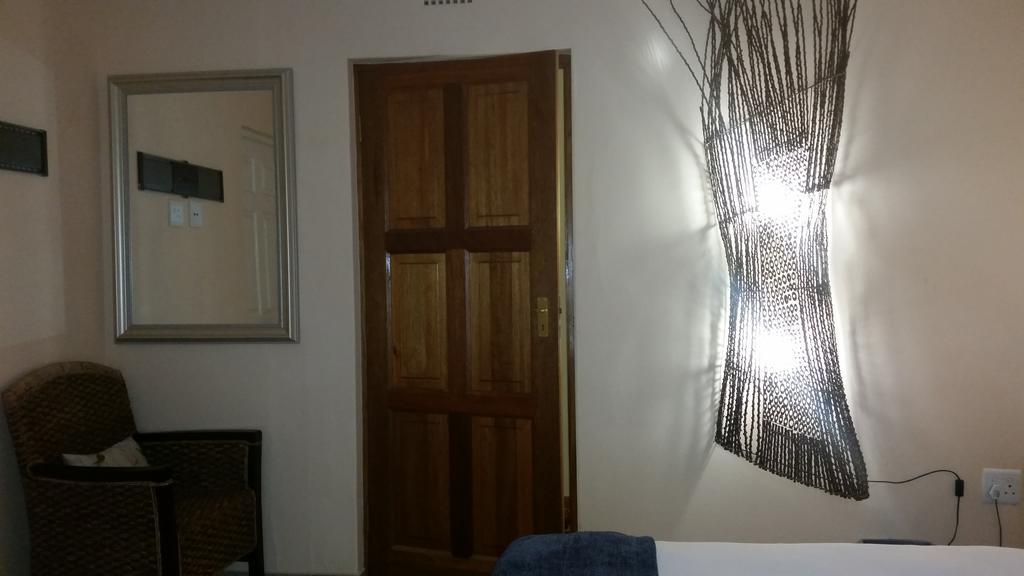 African Phoenix Guest Lodge Johannesburg Eksteriør bilde