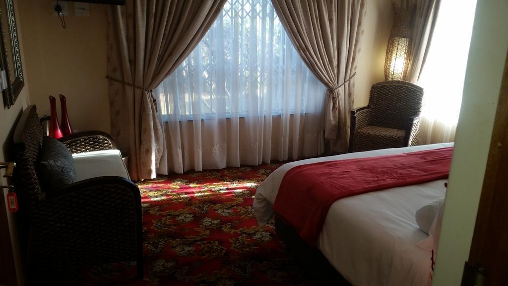 African Phoenix Guest Lodge Johannesburg Eksteriør bilde